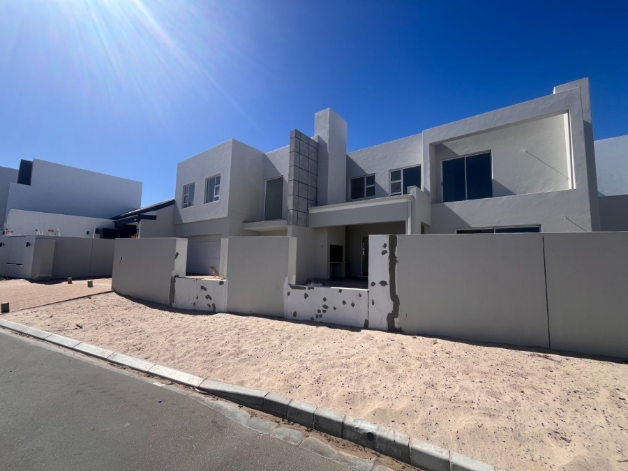 4 Bedroom Property for Sale in Sandown Western Cape